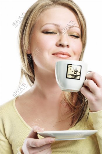 喝咖啡的美女图片图片