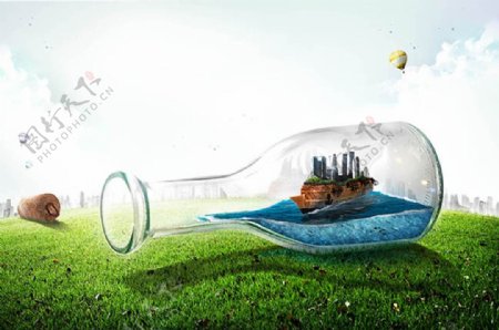 草地上的漂流瓶创意图片设计psd素材