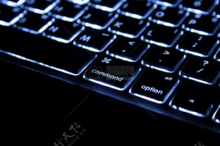 发光的电脑键盘