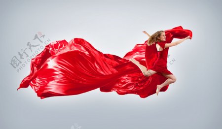 红绸飘带与跳舞的美女图片