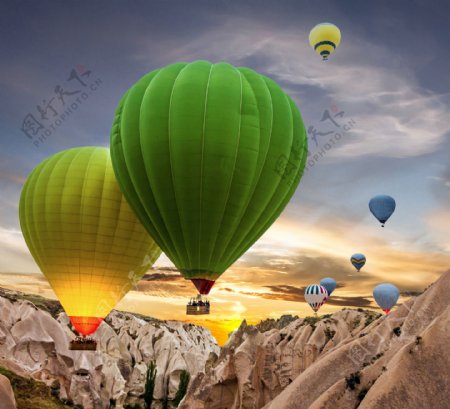 卡帕多西亚热气球美景图片