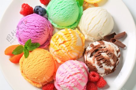 五颜六色的冰淇淋图片