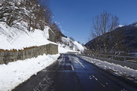 冬季的公路图片