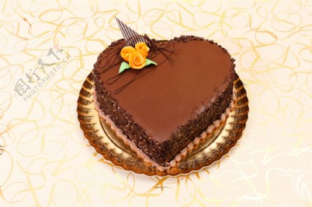 唯美心形巧克力蛋糕图片