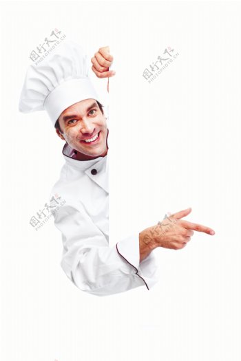 白板后面的男性厨师图片