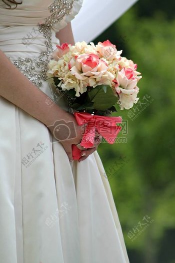 新娘手中的手捧花