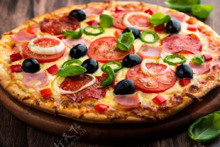 意大利披萨美食图片