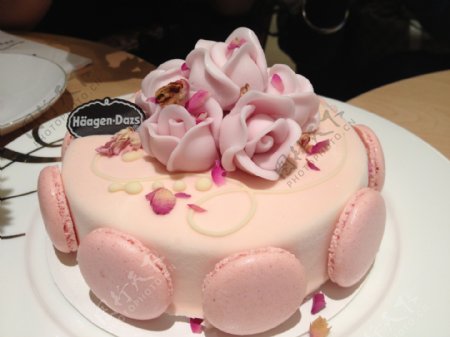唯美粉色翻糖蛋糕图片