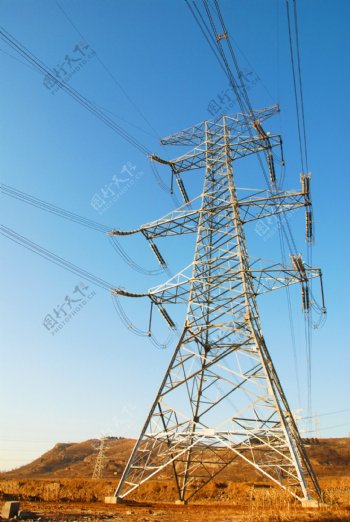 电力铁塔图片