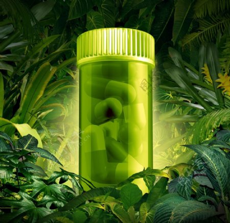 绿叶丛中的绿色胶囊瓶子图片