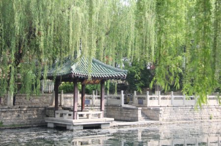 济南泉城河道图片