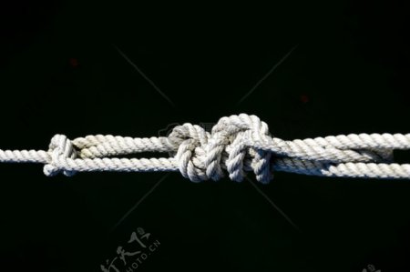 打结的白色绳子