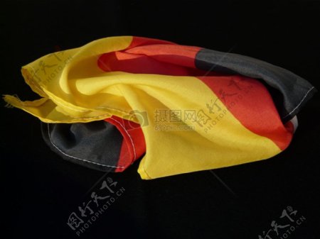 堆放的德国国旗