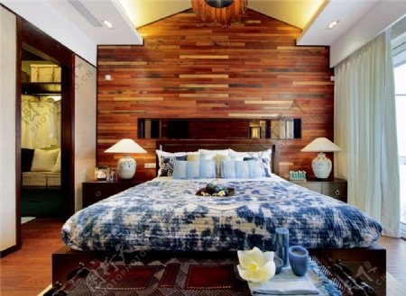 东南亚风情卧室木制床头室内装修效果图