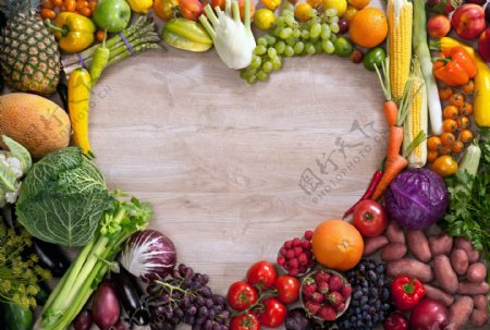 蔬菜水果组合心形