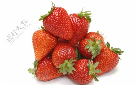 鲜红水灵的草莓