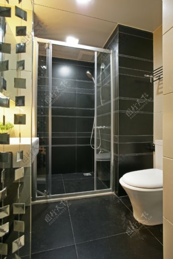 简约风室内设计淋浴室效果图
