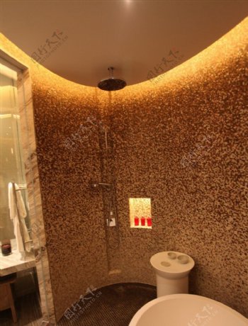 现代卫生间金色斑点背景墙室内装修效果图