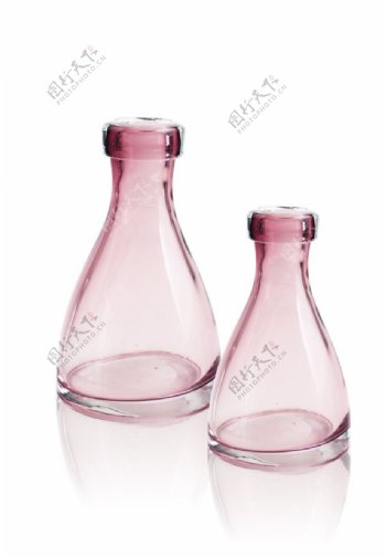 粉色玻璃瓶子简约创意