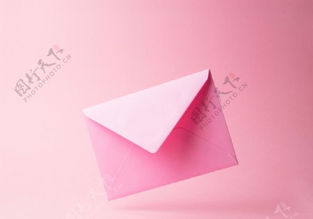 粉色信封背景