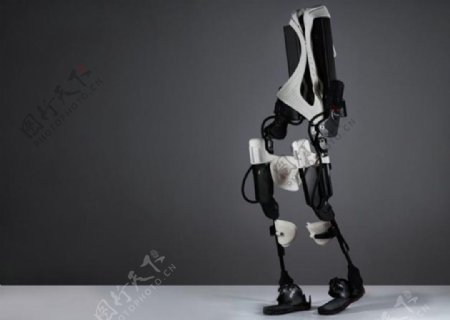 3D打印外骨架帮助瘫痪用户再次行走