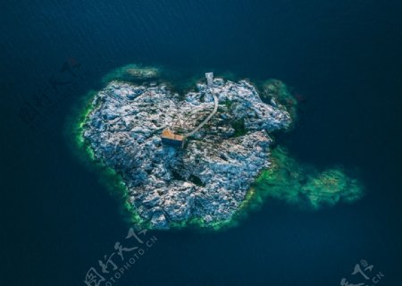 海上的小岛