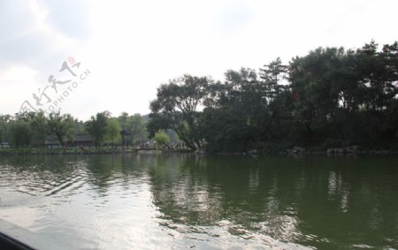 园林湖泊