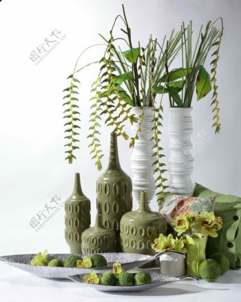 后现代陶瓷罐子橄榄绿饰品