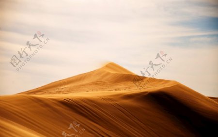 沙漠沙丘风景桌面壁纸