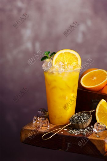 新鲜橙子果茶