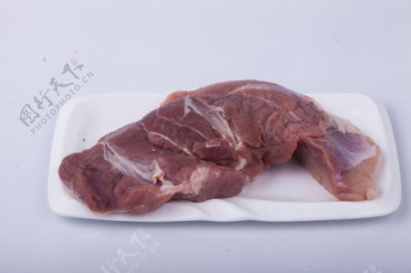 新鲜牛肉实物图摄影图3