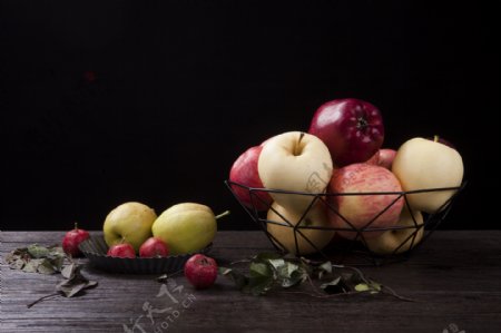 新鲜水果木瓜苹果等实物图摄影图