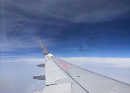 JC航空飞机窗天空风景