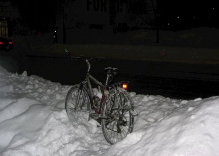 多伦多雪冬天自行车