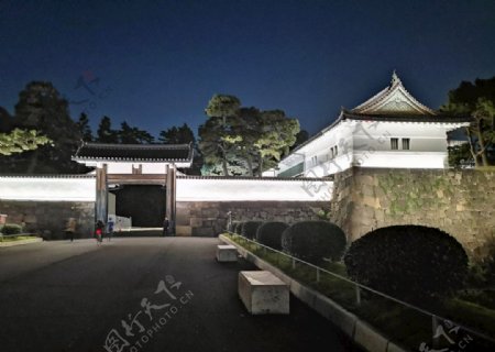 日本东京皇宫外墙夜景