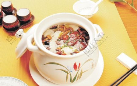 三鲜菌王汤