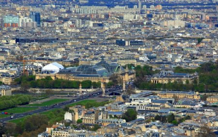 俯瞰巴黎大小皇宫亚历山大三世桥