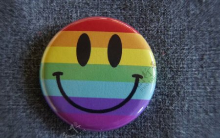 笑脸彩虹按钮
