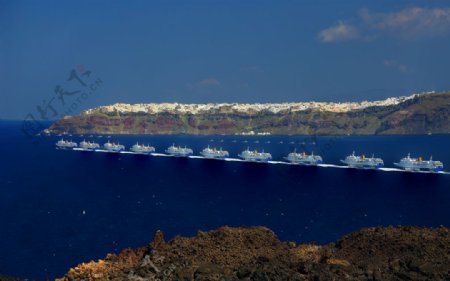 希腊圣托里尼岛火山岛连拍照片