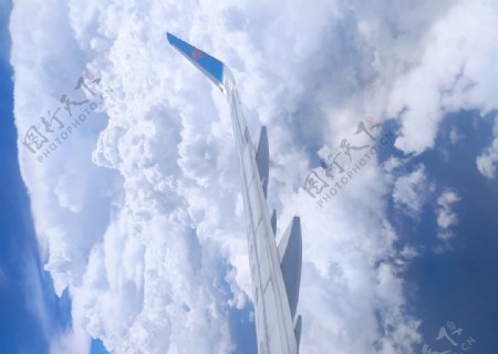 飞机上的云云天空自然风
