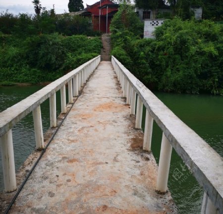 河水过道桥