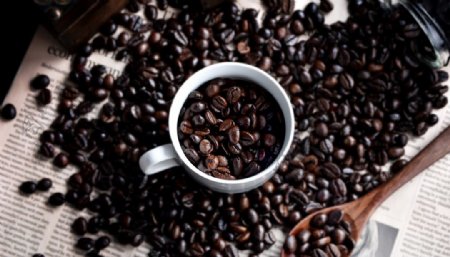 黑色咖啡豆饮品背景海报素材图片