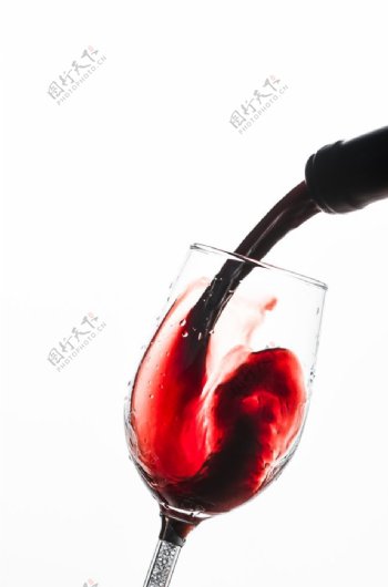 红酒玻璃杯葡萄酒背景海报素材图片