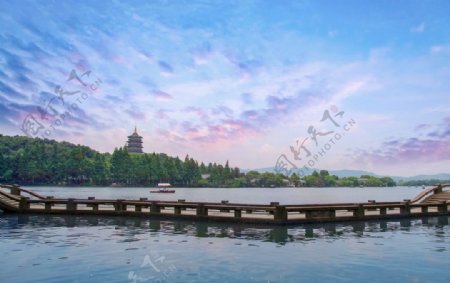 杭州西湖雷峰塔图片