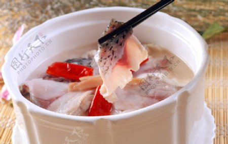 澜峰酸菜鱼图片