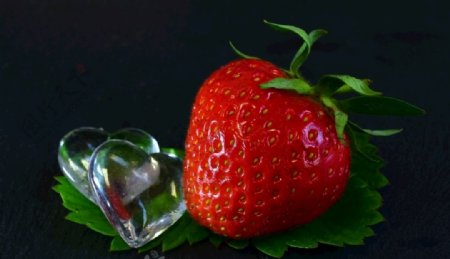 营养丰富的草莓图片