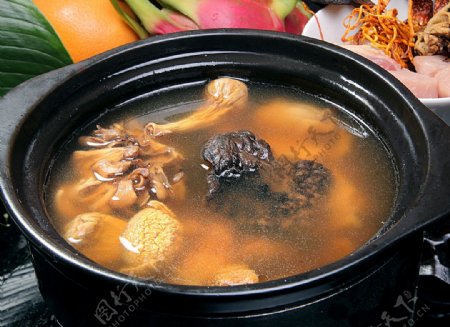 豫菜珍稀野生菌汤图片