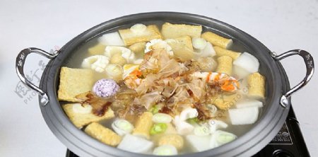 日韩料理火锅图片