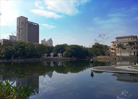 广西大学碧云湖图片